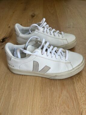 Veja Esplar White Leather Low-Top Sneakers with Light Gray Suede V